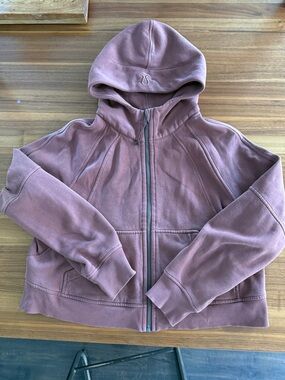 EUC Lululemon cropped scuba hoody sz M/L rust color